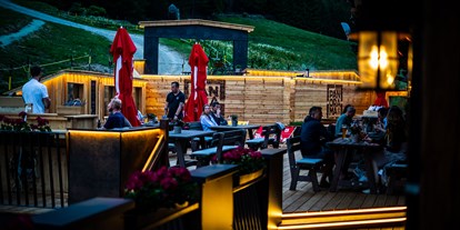 Mountainbike Urlaub - Tiroler Oberland - Abendessen in unserer Panorama Alm  - Grünwald Resort Sölden