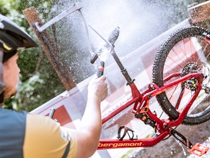 Mountainbike Urlaub - Sauna - Juniorchef Stefan ist zertifizierter MTB-Guide mit eigener Bikeschule! - Hotel Astrid
