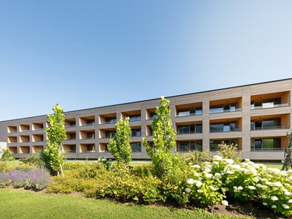 Mountainbike Urlaub - Garten - Tirol - Hotel DER RESCHENHOF - 4**** DER RESCHENHOF