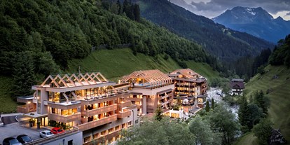 Mountainbike Urlaub - Pools: Infinity Pool - Tirol - Alpin Lodge das Zillergrund ****S - Mountain Aktiv Relax Hotel