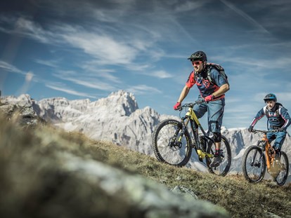 Mountainbike Urlaub - Umgebungsschwerpunkt: Berg - Trentino-Südtirol - Bikeregion Drei Zinnen Dolomiten ©TVB Drei Zinnen/Manuel Kottersteger - Hotel Laurin