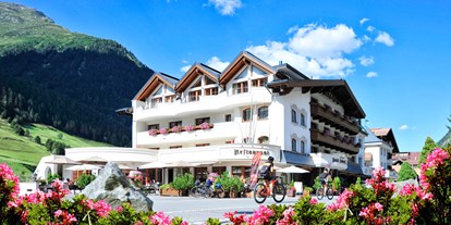 Mountainbike Urlaub - Bikeverleih beim Hotel: E-Mountainbikes - Tirol - Hotel Salnerhof in Ischgl - Salnerhof **** superior Lifestyle Resort
