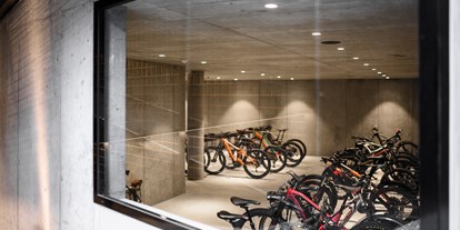 Mountainbike Urlaub - Biketransport: sonstige Transportmöglichkeiten - Trentino-Südtirol - Design Hotel Tyrol