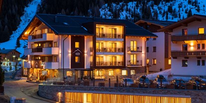 Mountainbike Urlaub - Hallenbad - Tirol - Hotel, Aussenansicht - Alpinhotel Monte