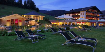 Mountainbike Urlaub - Pools: Schwimmteich - Deutschland - Hotel Engel Obertal Wellnesshotel Naturbadesee - Hotel Engel Obertal