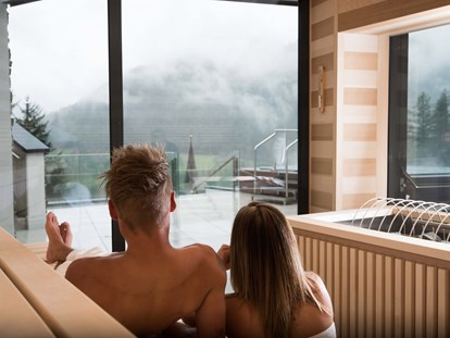 Mountainbike Urlaub - Hotel-Schwerpunkt: Mountainbike & Familie - Tirol - Finnische Sauna

Saunieren in den Alpen ist beinahe ein Muss! Im Hotel Goldried bieten vier verschiedene Saunaerlebnisse an, sodass Sie die passende Variante zur Auswahl haben. - Hotel Goldried