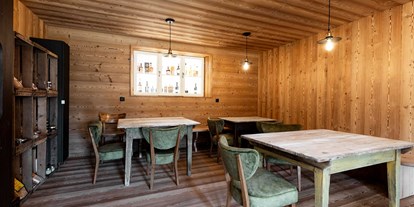 Mountainbike Urlaub - Reparaturservice - Trentino-Südtirol - Die Bar ist für geselliges Zusammensein ebenso geeignet wie fürs abendliche Ausspannen. - Michlhaus nature and suites