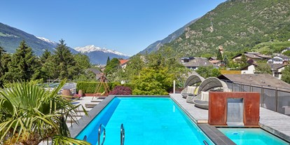 Mountainbike Urlaub - Umgebungsschwerpunkt: Berg - Trentino-Südtirol - Sky-Spa mit 360° Panoramablick auf die umliegende Bergwelt - Feldhof DolceVita Resort