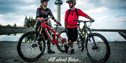 Mountainbike Urlaub - organisierter Transport zu Touren - Deutschland - BikeWelt Willingen - Sauerland - NaturBoutique Hotel RAUSZEIT***S