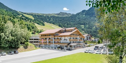 Mountainbike Urlaub - Garten - Tirol - Hotel Andy