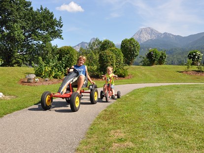 Mountainbike Urlaub - Kärnten - Auf der Go-Kartbahn unterwegs - Ferienwohnungen und Seebungalows am Faaker See - Karglhof OG