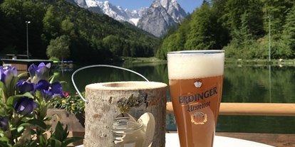 Mountainbike Urlaub - Hunde: hundefreundlich - Deutschland - Genießen Sie ein kühles Bier auf unserer Seeterrasse. - Riessersee Hotel