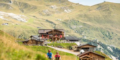 Mountainbike Urlaub - Bikeverleih beim Hotel: E-Mountainbikes - Tirol - Panoramatour zu den schönsten Hütten Adler Inn - ADLER INN Tyrol Mountain Resort SUPERIOR