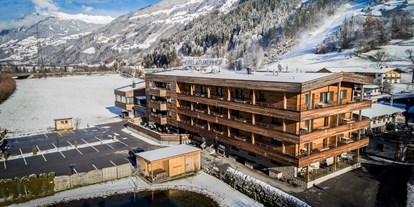 Mountainbike Urlaub - Umgebungsschwerpunkt: Berg - Tirol - Hotel Aussenansicht - Aktivhotel Tuxerhof KG