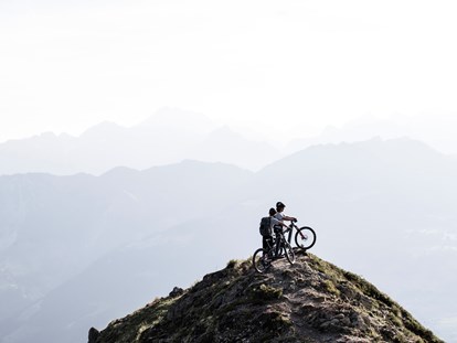 Mountainbike Urlaub - Parkplatz: kostenlos beim Hotel - MTB-Touren - Alpen Hotel Post