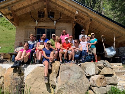 Mountainbike Urlaub - Sauna - Geführte Wanderung zur Jagdhütte - Alpen Hotel Post