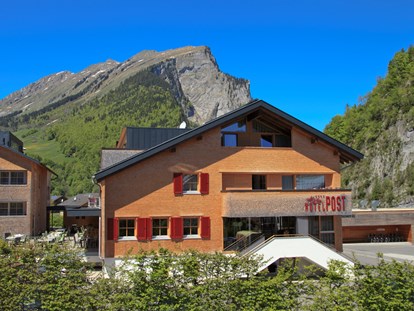 Mountainbike Urlaub - WLAN - Außenansicht - Alpen Hotel Post