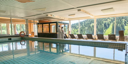 Mountainbike Urlaub - Wellnessbereich - Deutschland - Panorama-Hallenbad mit Relax-Sauna und Ruhebereich
 - Waldhotel am Notschreipass