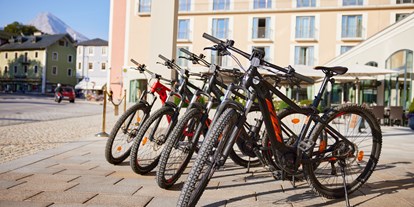 Mountainbike Urlaub - Hotel-Schwerpunkt: Mountainbike & Kulinarik - Deutschland - Platz für Ihr Bike ist auch geboten bei uns. - Hotel Edelweiss-Berchtesgaden