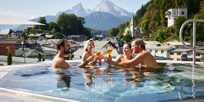 Mountainbike Urlaub - Preisniveau: gehoben - Deutschland - Beheizter Außenpool auf der Terrasse - Hotel Edelweiss-Berchtesgaden