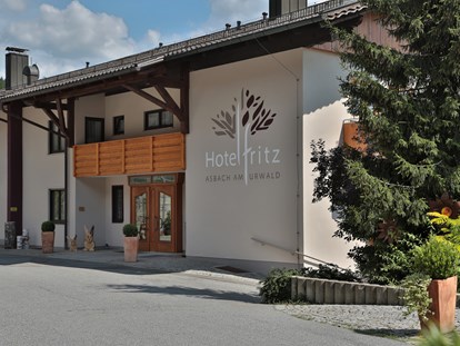 Mountainbike Urlaub - Fahrradwaschplatz - Im Hotel Fritz lässt sich der Charm aller vier Jahreszeiten entdecken - Hotel der Bäume