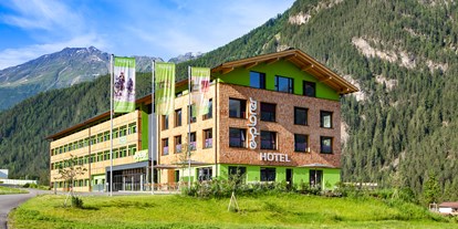 Mountainbike Urlaub - Biketransport: öffentliche Verkehrsmittel - Tirol - Explorer Hotel Ötztal im Sommer  - Explorer Hotel Ötztal