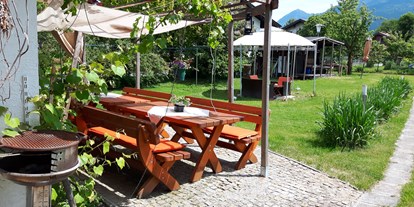 Mountainbike Urlaub - Pools: Außenpool nicht beheizt - Tirol - Grillplatz im Garten - Landhaus Kitzbichler