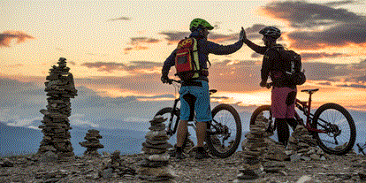 Mountainbike Urlaub - kostenloser Verleih von GPS Geräten - Kärnten - Sonnenaufgang mit dem Bike - Landhotel Lindenhof