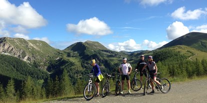 Mountainbike Urlaub - E-Bike Ladestation - Kärnten - Sunrisebiketour mit Wolfgang Schneeweiss - Slow Travel Resort Kirchleitn