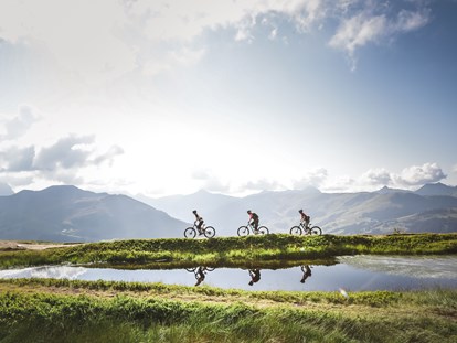 Mountainbike Urlaub - Fahrradraum: vorhanden - Biking - THOMSN - Alpine Rock Hotel