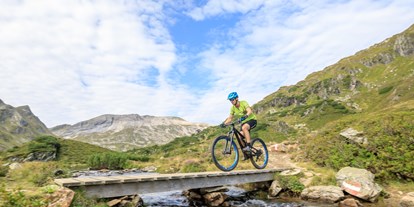 Mountainbike Urlaub - Bikeverleih beim Hotel: E-Mountainbikes - Tauplitz - Auf dem Weg "Stoneman Taurista" - Hotel Zum Jungen Römer