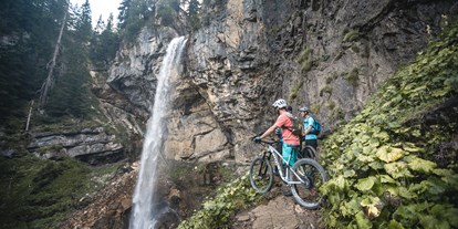 Mountainbike Urlaub - Fahrradraum: videoüberwacht - Österreich - Mountainbiken Johanneswasserfall Obertauern Sommer - Hotel Panorama Obertauern