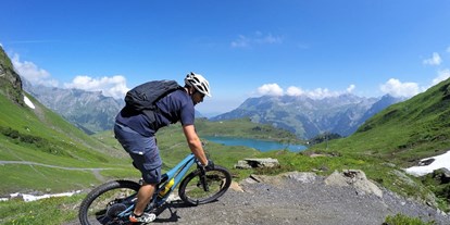 Mountainbike Urlaub - E-Bike Ladestation - Berner Oberland - Biken in Engelberg - Hotel Crystal Engelberg