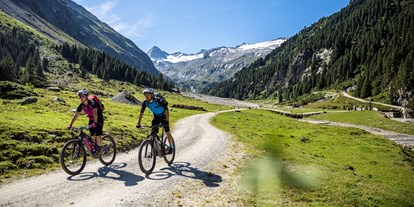 Mountainbike Urlaub - Parkplatz: kostenlos beim Hotel - Matrei in Osttirol - Mountainbiken im Obersulzbachtal - Wander- & Wellnesshotel Gassner