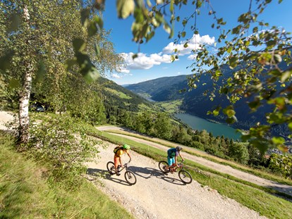 Mountainbike Urlaub - Parkplatz: kostenlos beim Hotel - Drobollach am Faaker See - Biken - Trattlers Hof-Chalets