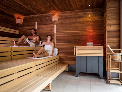 Mountainbike Urlaub - Wellnessbereich - Panorama-Sauna mit exklusiven Aufgüssen - Hotel GUT Trattlerhof & Chalets****