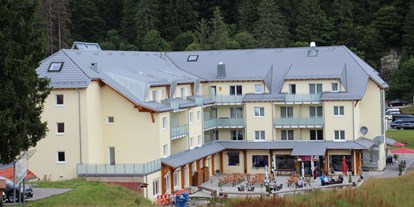 Mountainbike Urlaub - Parkplatz: kostenlos beim Hotel - Schwarzwald - Außenansicht der Residenz Grafenmatt - H&P Residenz Grafenmatt