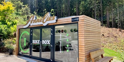 Mountainbike Urlaub - Fahrradraum: videoüberwacht - Obertauern - Hotel Annelies