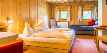 Mountainbike Urlaub - Hotel-Schwerpunkt: Mountainbike & Ruhe - Hinterglemm - Zimmer mit Badezimmer im Chalet Bascht - Chalets Marolden