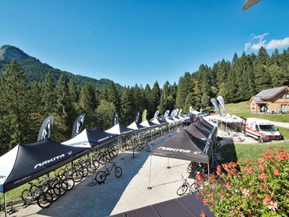Mountainbike Urlaub - Parkplatz: kostenlos beim Hotel - Österreich - AlpenParks Hagan Lodge Altaussee