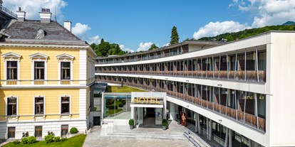 Mountainbike Urlaub - WLAN - Salzburg - Hoteleingang - Villa Seilern