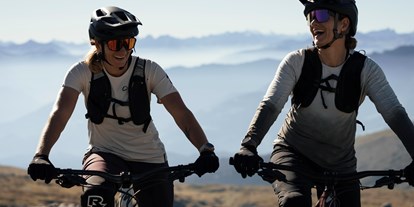 Mountainbike Urlaub - Bikeverleih beim Hotel: E-Mountainbikes - Olivone - Flem Mountain Lodge