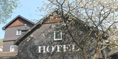 Mountainbike Urlaub - Hotel-Schwerpunkt: Mountainbike & Familie - Nordrhein-Westfalen - Cherry Blossom - Hotel Ramsbecker Hof