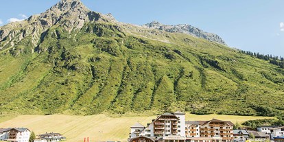 Mountainbike Urlaub - Pools: Innenpool - Galtür - Das Alpenromantik Hotel Wirlerhof im Silvrettagebiet auf 1.600 m Seehöhe liegend - Alpenromantik Hotel Wirlerhof