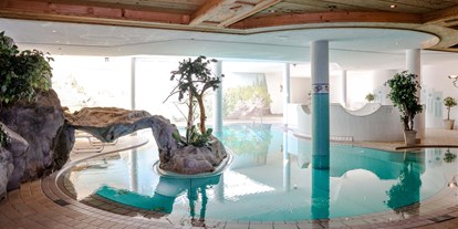 Mountainbike Urlaub - Pools: Innenpool - Au (Au) - Hallenbad im Alpenromantikhotel Wirlerhof - Alpenromantik Hotel Wirlerhof