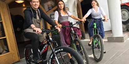 Mountainbike Urlaub - Fahrradraum: versperrbar - Zams - Alpin ART & SPA Hotel Naudererhof