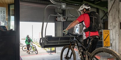 Mountainbike Urlaub - Parkplatz: kostenlos beim Hotel - Brand (Brand) - Sunstar Hotel Lenzerheide