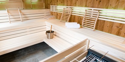 Mountainbike Urlaub - Sauna - Tauplitz - Saunalandschaft zum Entspannen  - Landhotel Häuserl im Wald 