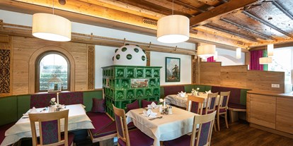 Mountainbike Urlaub - Garten - Ausseerland - Salzkammergut - gemütliches Restaurant - Landhotel Häuserl im Wald 