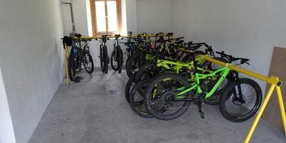Mountainbike Urlaub - Serfaus - Bikegarage - Hotel al Rom